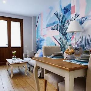 Apartament Lora Luxury House,parking, Como